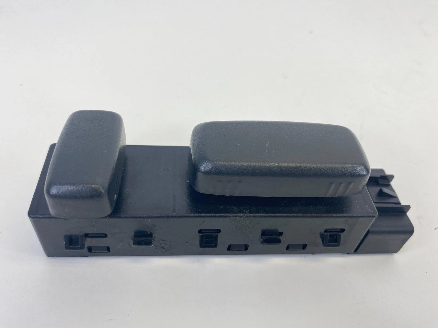 2008-2017 BUICK ENCLAVE FRONT LEFT POWER SEAT ADJUSTER SWITCH 12451497 OEM