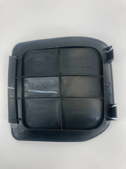 2003-2005 HONDA ACCORD REAR LEFT SIDE INNER TAIL LIGHT SCREW TRIM COVER OEM