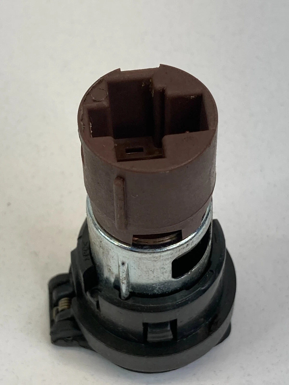 2005 2006 2007 2008 2009 SAAB 9-7X 97X POWER OUTLET LIGHTER 12V SOCKET OEM
