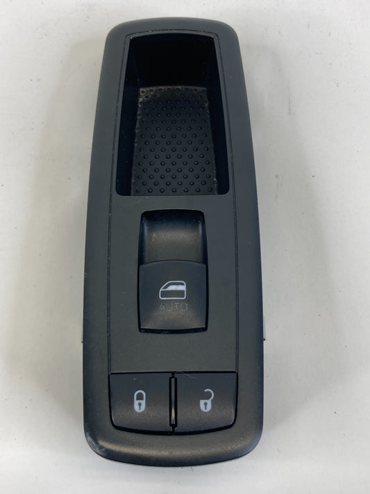 2012-2016 Chrysler Town & Country Front Right Door Power Window Switch 10205662