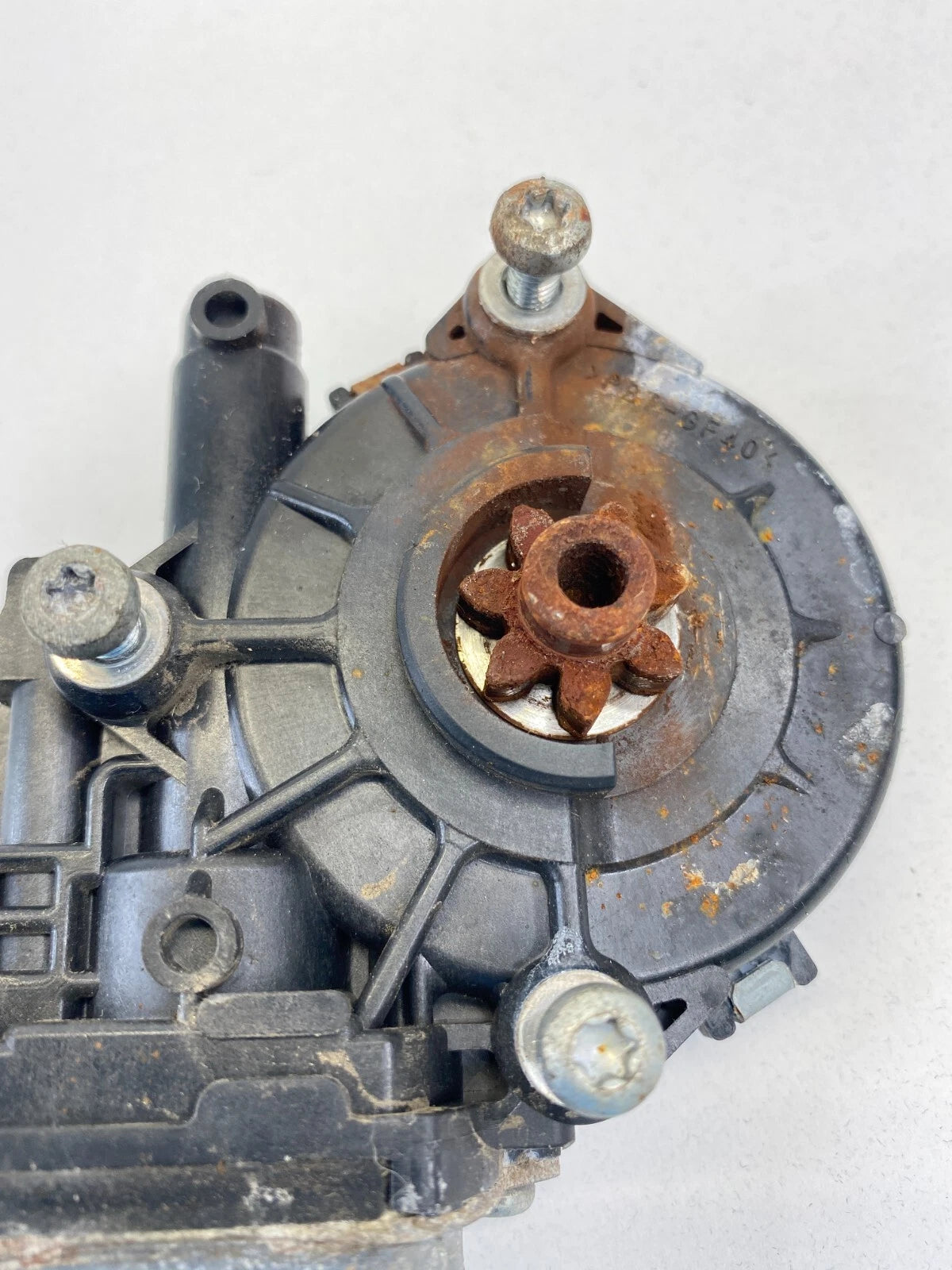 09-13 TOYOTA MATRIX 09-19 COROLLA FRONT RIGHT POWER WINDOW MOTOR 85710-AE010 OEM