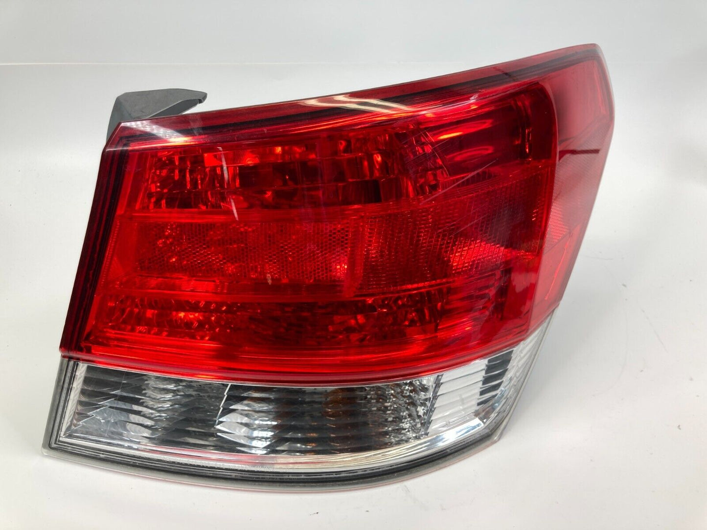 2010-2014 Subaru Legacy Sedan Right Side Tail Light Outer Taillight 2XL946098