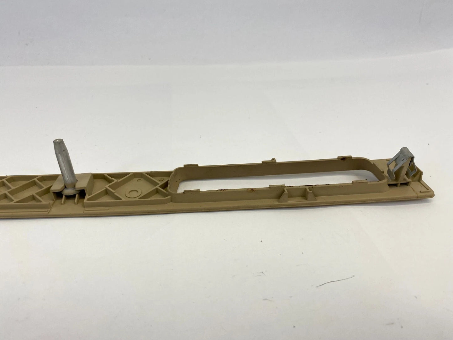 2006 06 BMW 330I DASH CUP DRINK HOLDER DECOR STRIP COVER TRIM 6957248 OEM