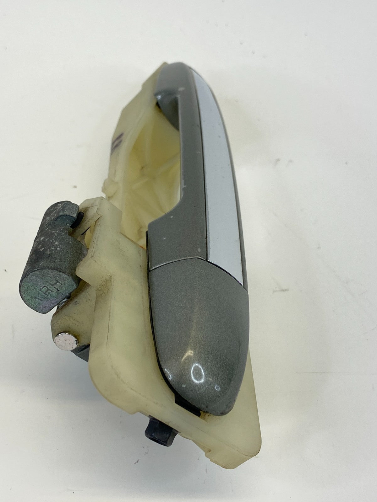 2006-2010 Hyundai Sonata Sedan Right Side Exterior Outside Door Handle Assy OEM