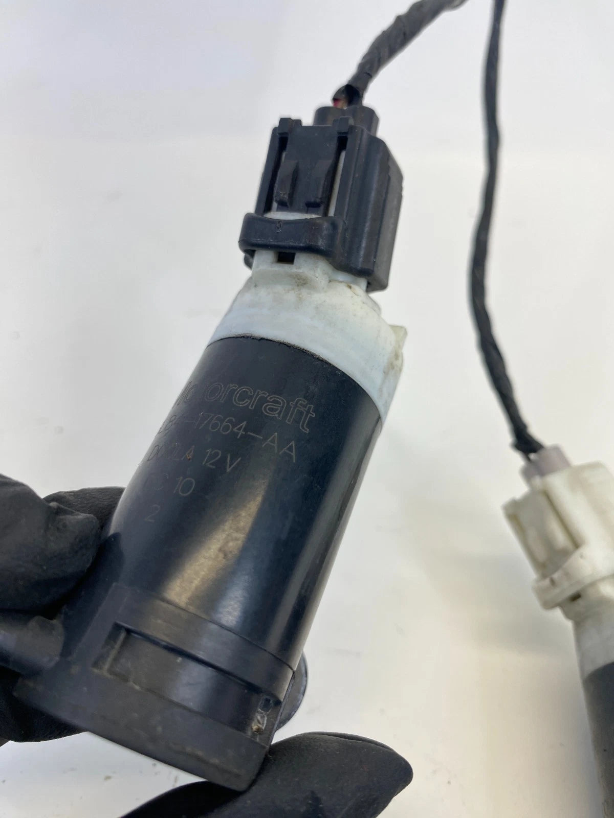 2001-2007 FORD ESCAPE FRONT & REAR WINDSHIELD WASHER PUMP MOTOR 6L84-17664-AA