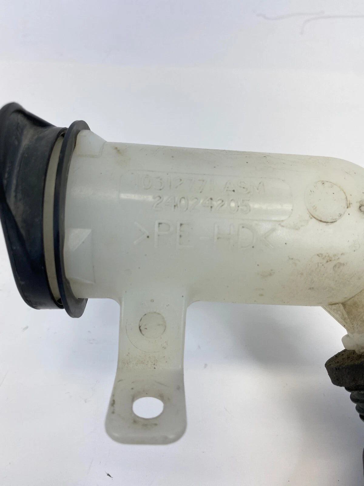 1998-2005 BUICK CENTURY WINDSHIELD WASHER RESERVOIR FRONT WIPER BOTTLE TANK CAP