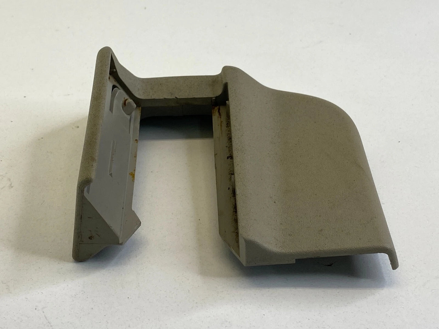 2004-2011 VOLVO S40 FRONT LEFT SEAT RAIL BOLT TRIM COVER TRACK TAN OEM 08629851