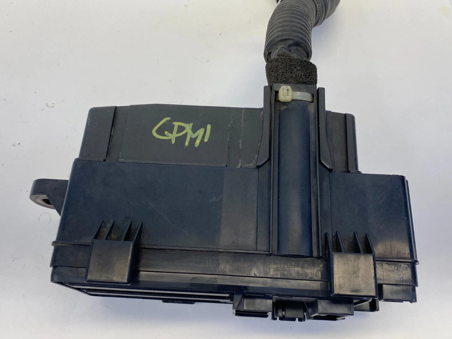 2011-2013 HONDA ODYSSEY 3.5L ENGINE BAY FUSE RELAY JUNCTION BOX TK8-A010 OEM