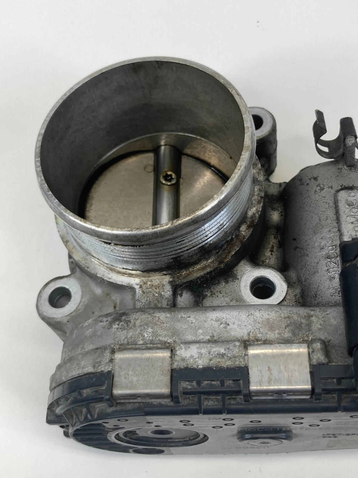 2014-2019 FORD ESCAPE 2.0L L4 THROTTLE BODY VALVE ASSEMBLY DS7E-9F991-BB OEM