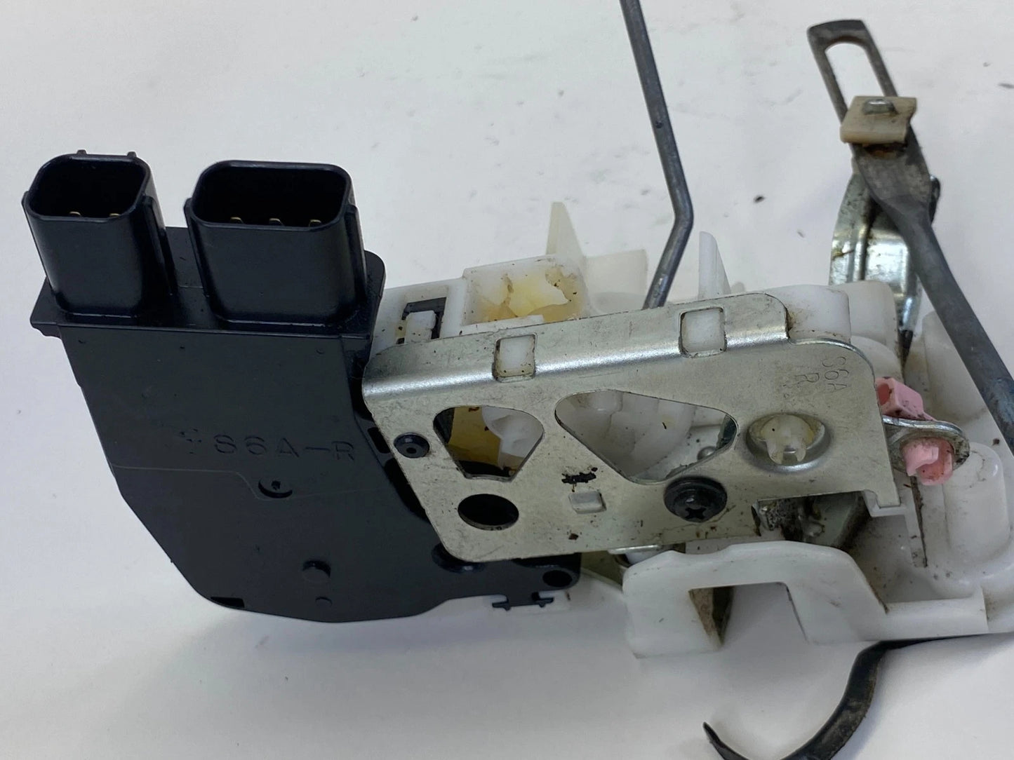 2003-2008 HONDA PILOT FRONT RIGHT SIDE DOOR POWER LOCK LATCH ACTUATOR ASSY