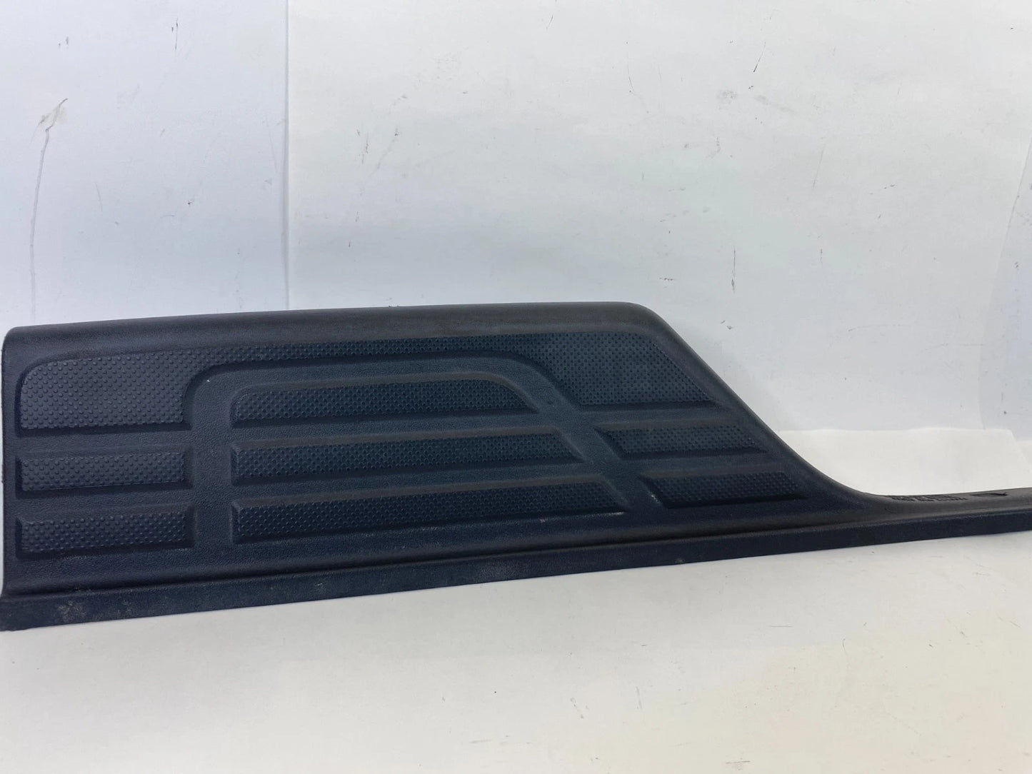 05-15 TOYOTA TACOMA RR BUMPER TRUNK FOOT STEP PAD PANEL MOLDING 52162-04010 OEM