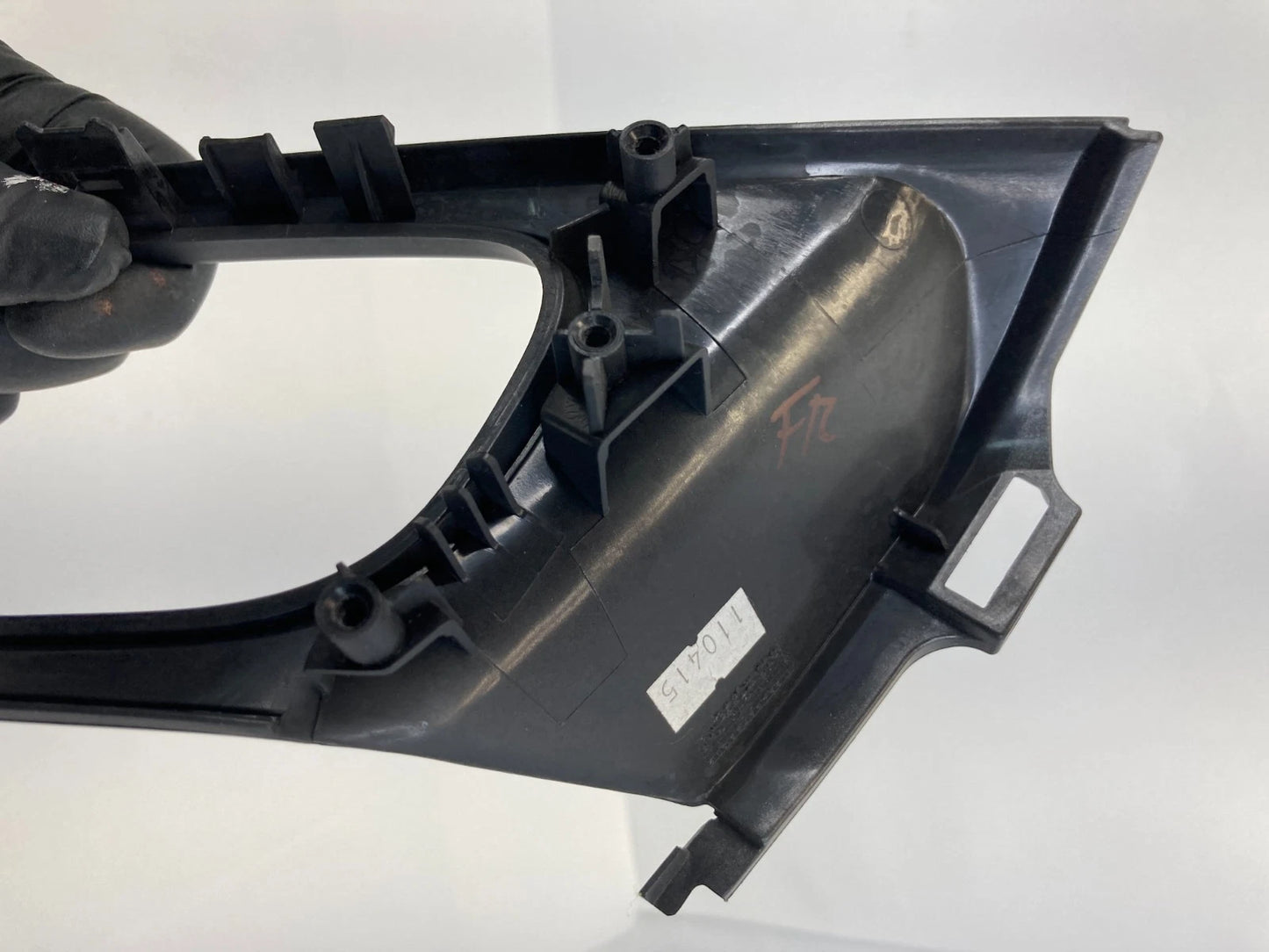 2013-2018 NISSAN ALTIMA FRONT RIGHT SIDE INTERIOR DOOR HANDLE BEZEL 80964-3T OEM