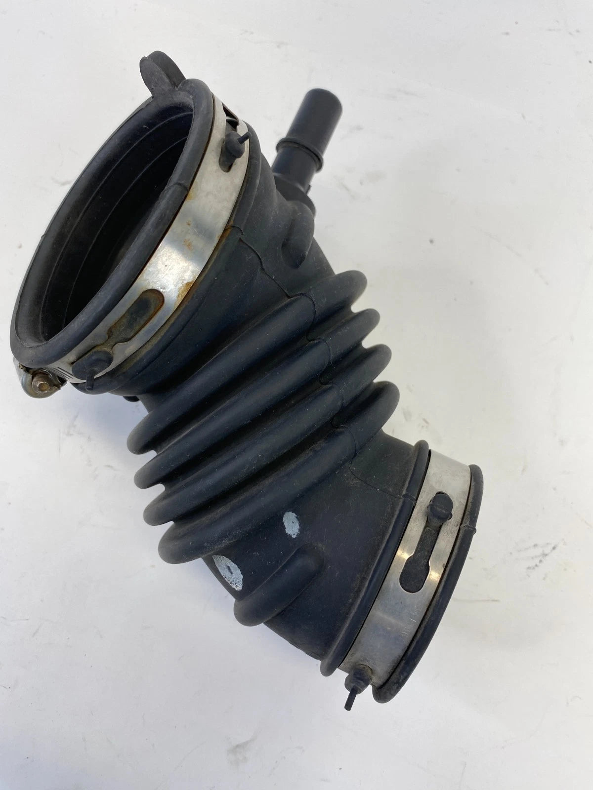 2012-2018 FORD FOCUS 2.0L L4 A/T AIR INTAKE HOSE TUBE DUCT BV61-9C623-AD OEM