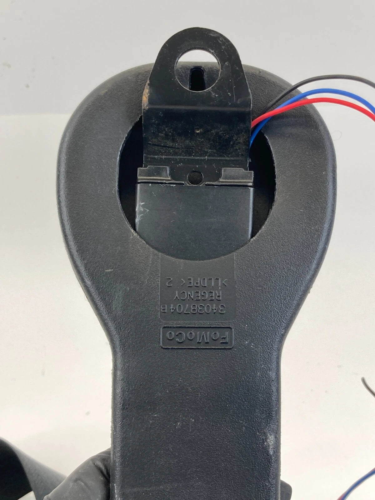 08 09 10 11 FORD FOCUS SEDAN FRONT RIGHT PASSENGER SIDE SEAT BELT RETRACTOR OEM