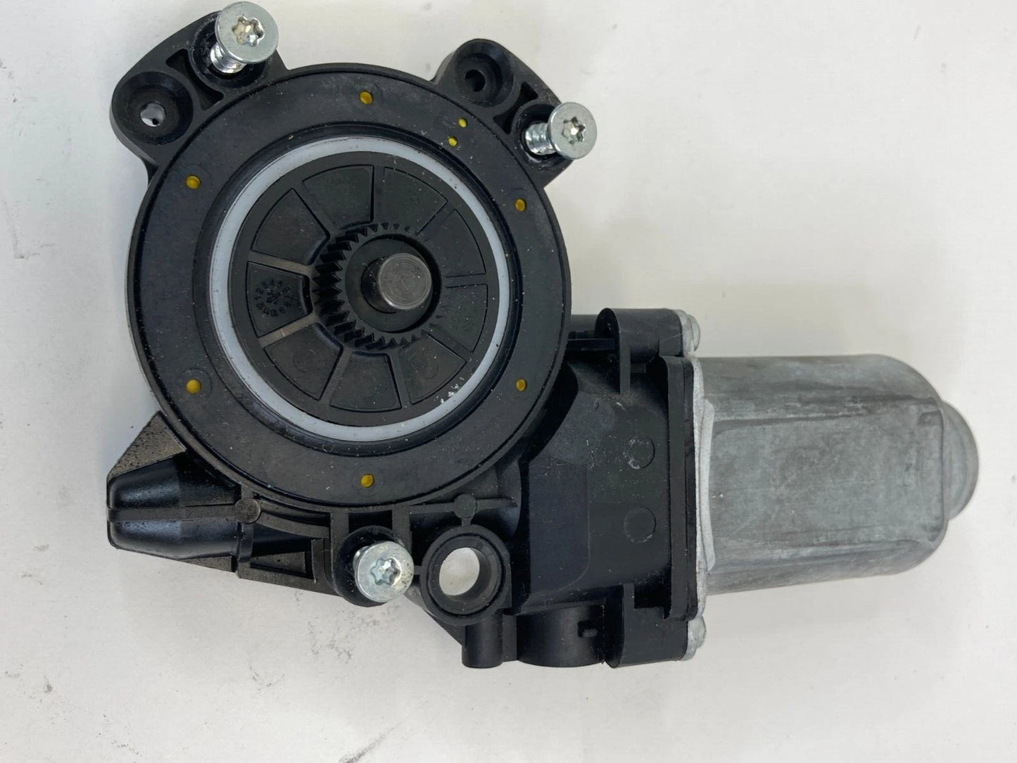 2012-2017 HYUNDAI ACCENT REAR LEFT SIDE DOOR POWER WINDOW MOTOR 824600U000 OEM