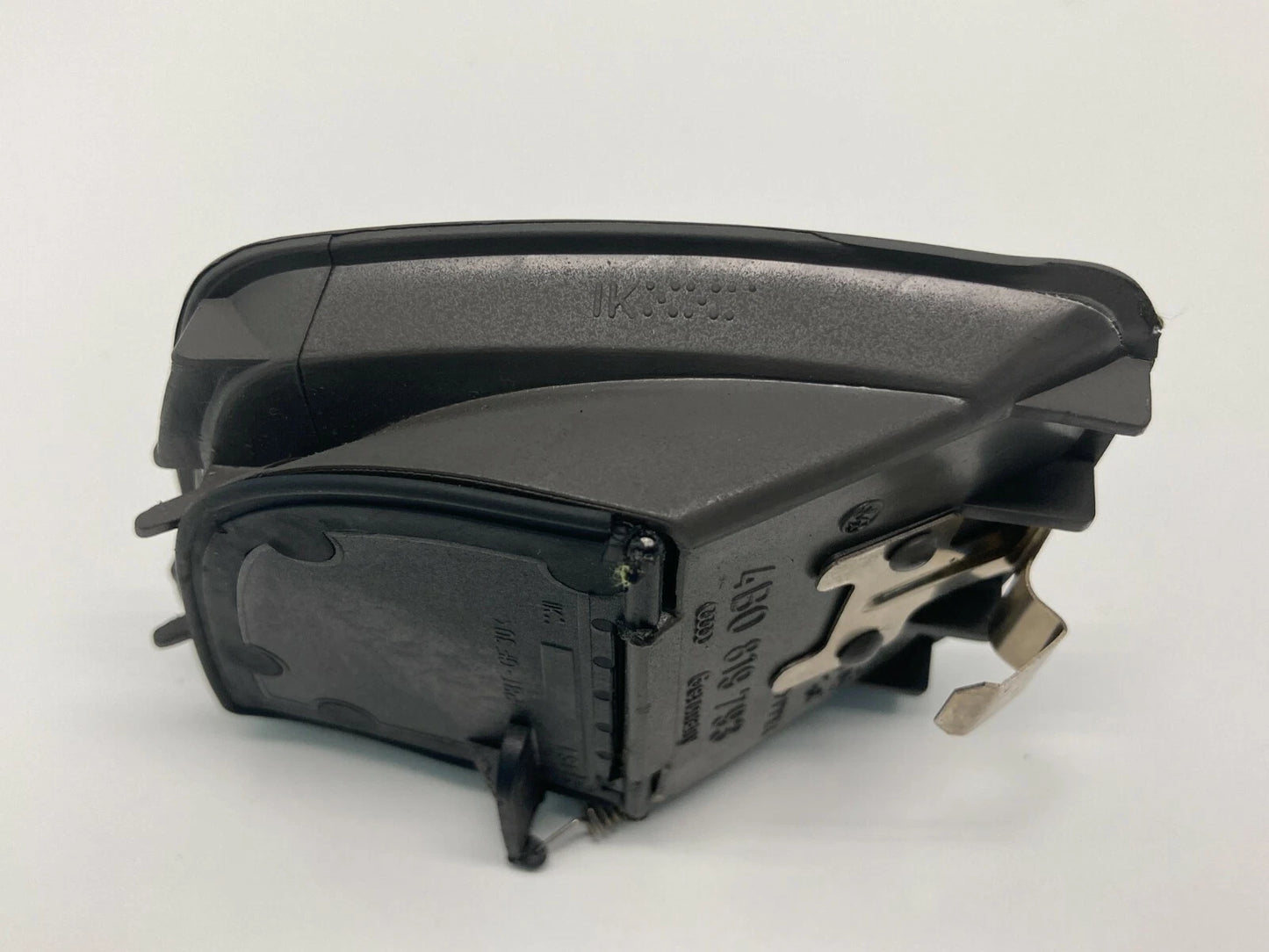 2002-2004 AUDI A6 DASH LEFT UPPER A/C HEATER AIR VENT DEFROST 4B0-819-793 OEM