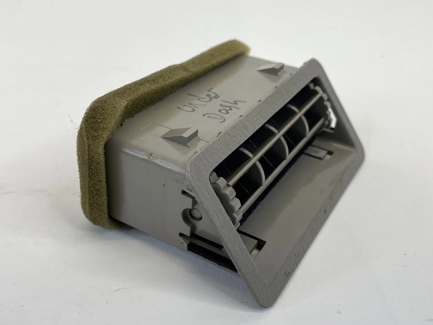 1998-2005 LEXUS GS300 DASH LH LEFT SIDE UNDER COLUMN A/C AIR VENT 55680-22020