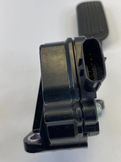 2006-2013 LEXUS IS250 ACCELERATOR GAS PEDAL ASSEMBLY UNIT 7811053060 OEM