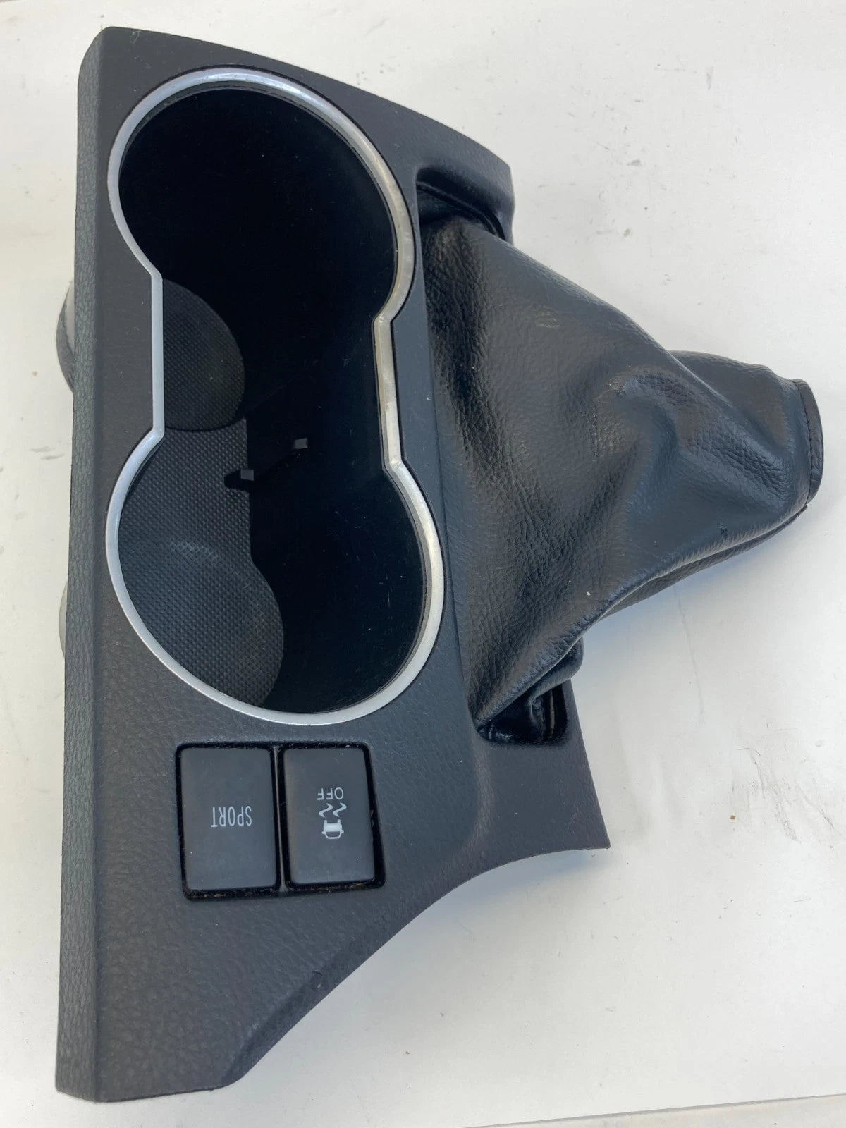 2014-2019 TOYOTA COROLLA CENTER CONSOLE CUP HOLDER W/ BRAKE BOOT & SWITCHES OEM