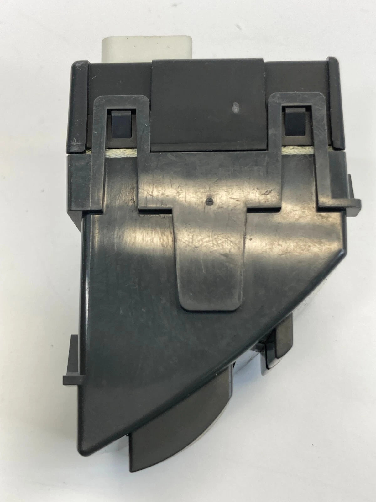 07-11 TOYOTA CAMRY CENTER DASH EMERGENCY HAZARD LIGHT WARNING SWITCH 84332-33080