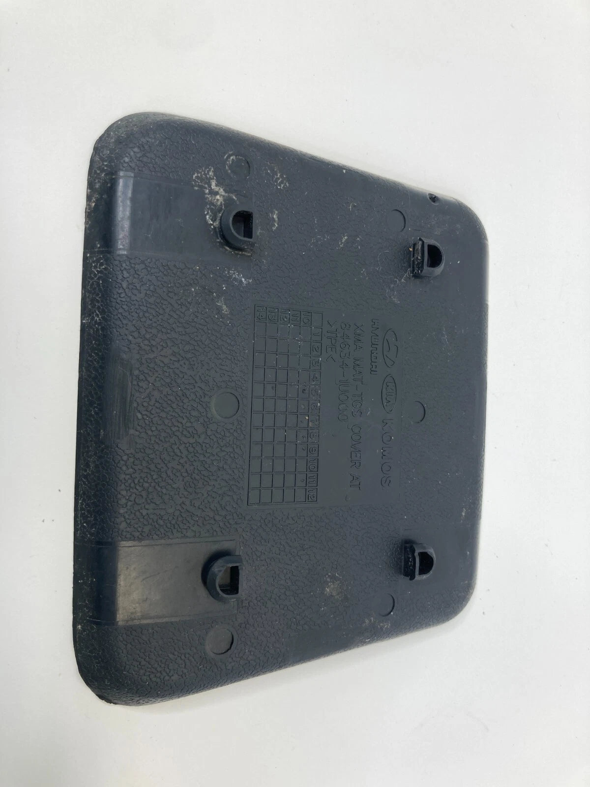 2011-2013 KIA SORENTO CENTER CONSOLE TRAY RUBBER MAT PAD OEM FACTORY 84634-1U000