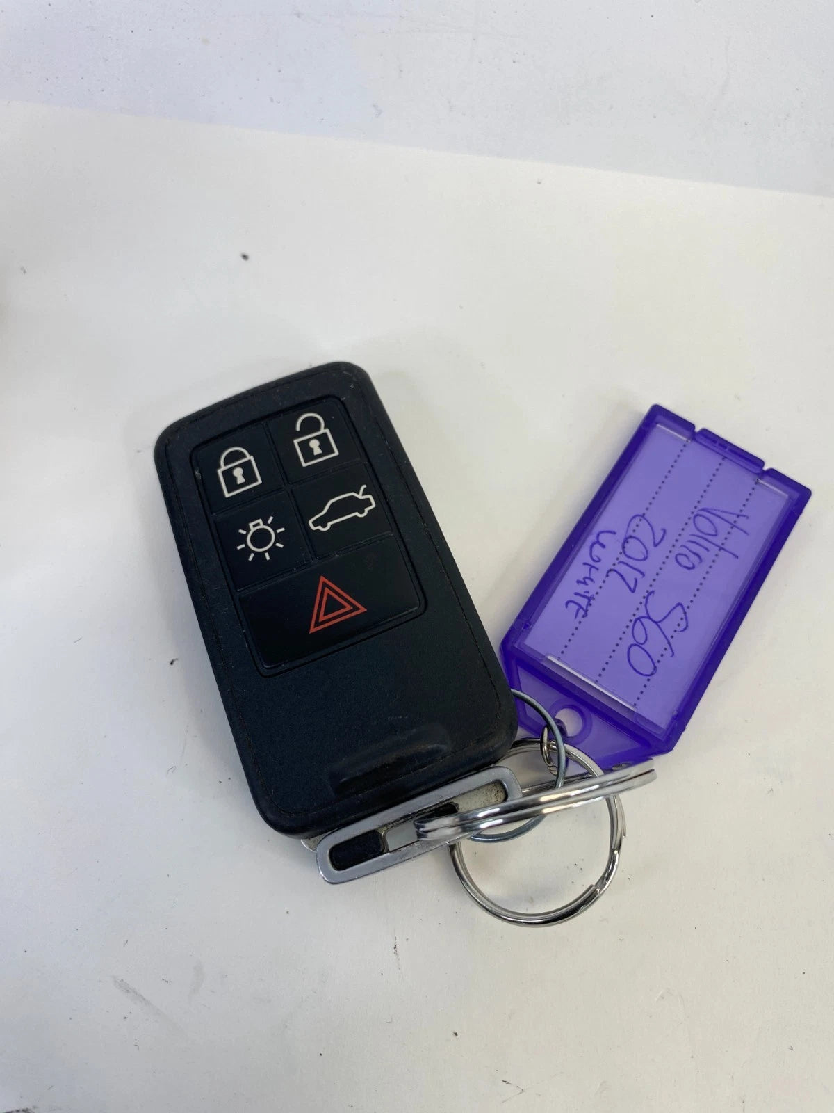 11-18 Volvo S60 Keyless Entry Antenna Sensor Module w/ Smart Key Remote Control