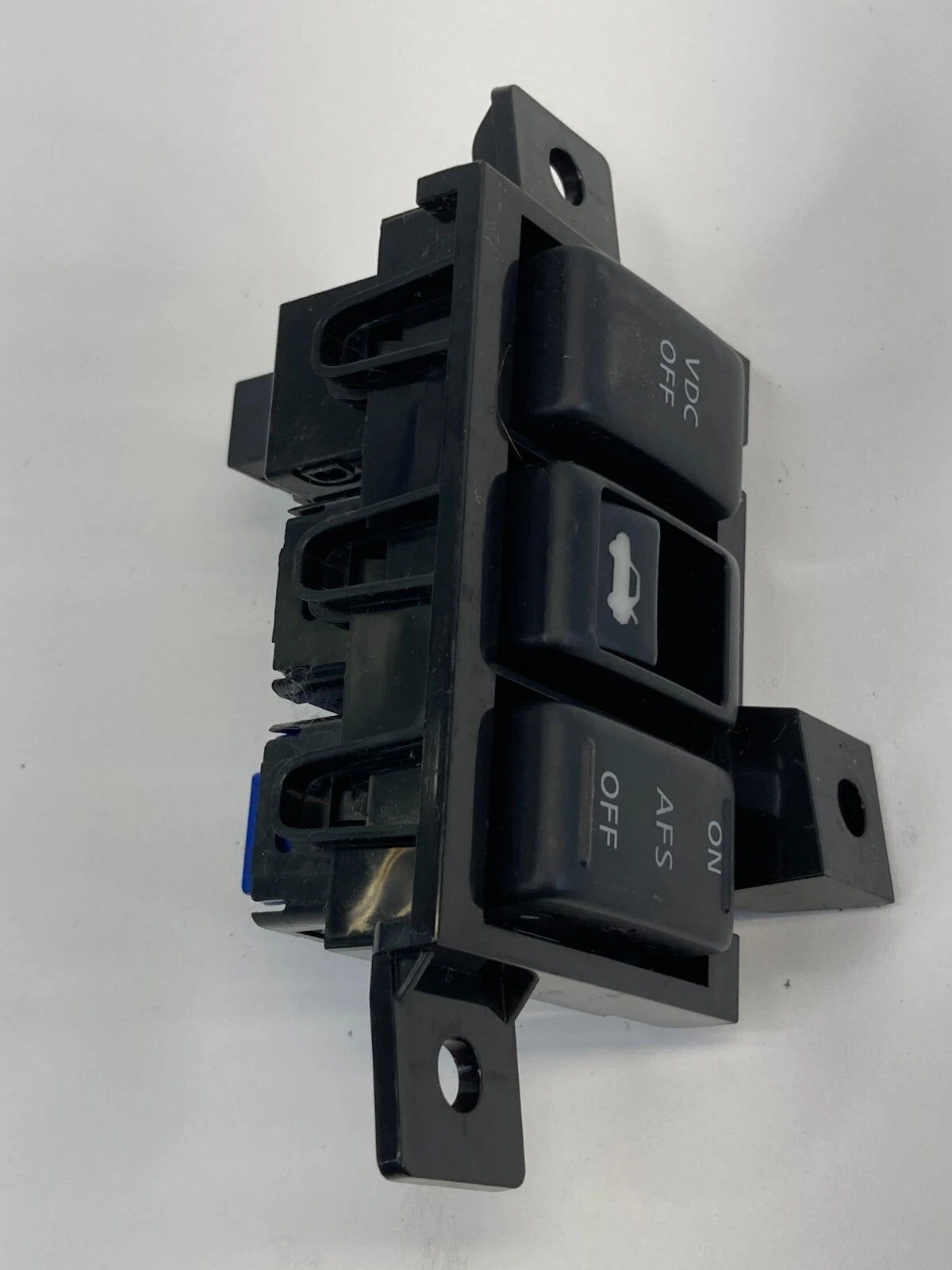 2007 2008 INFINITI G35 SEDAN TRUNK RELEASE TRACTION SWITCH OPENER OEM