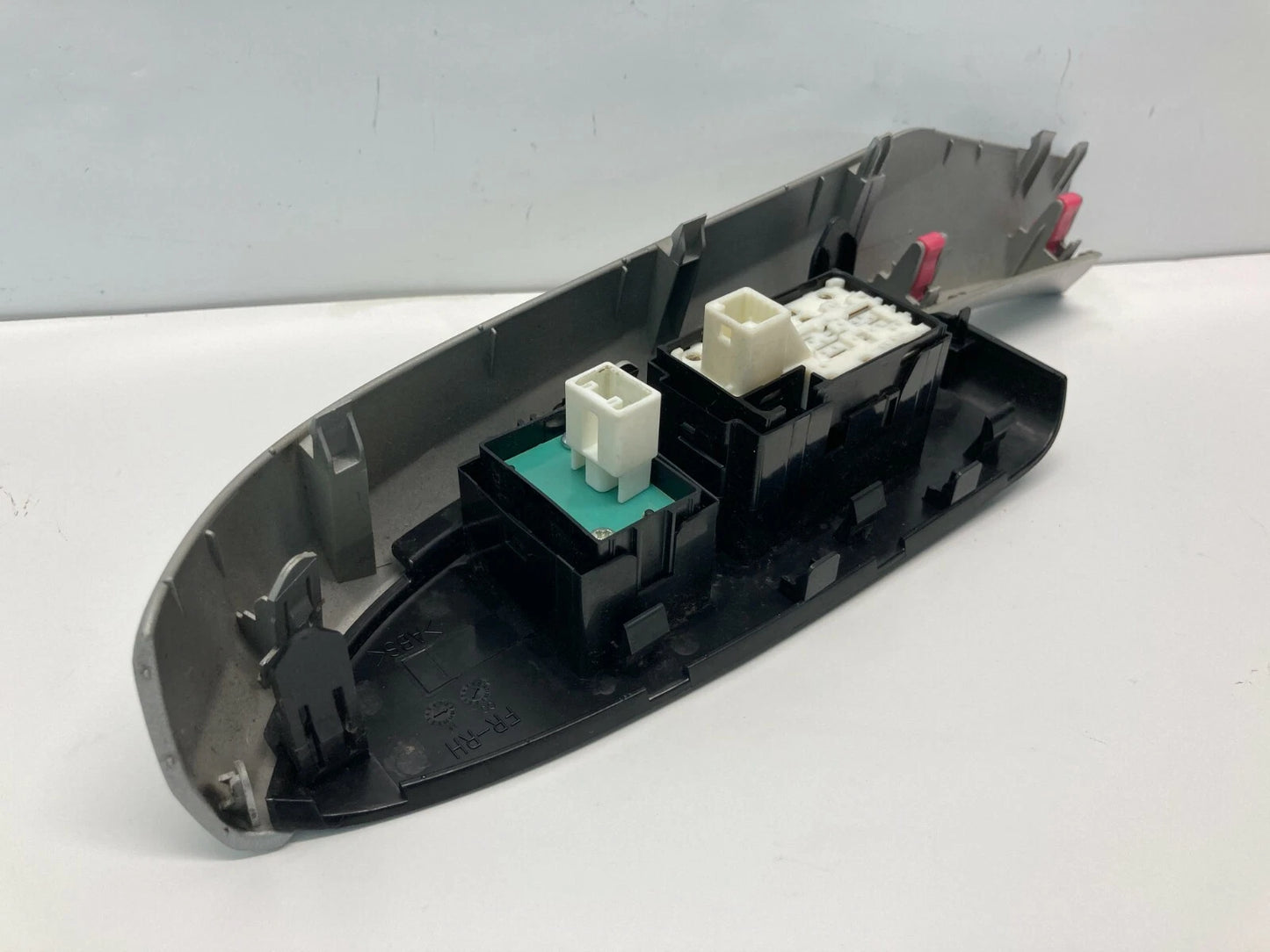 2010-2015 TOYOTA PRIUS FRONT RIGHT PASSENGER POWER WINDOW SWITCH 74231-47120 OEM