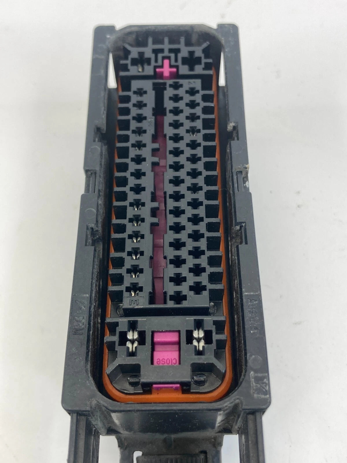 2011 2012 VW Volkswagen Jetta 2.5L FWD ABS Anti Lock Brake Pump Plug Connector