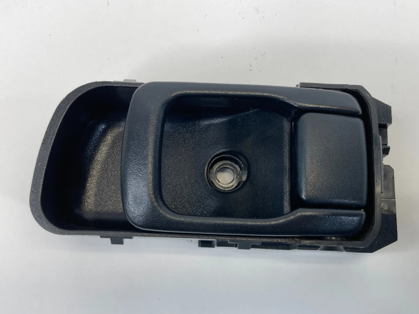 2001-2004 NISSAN PATHFINDER FRONT RIGHT INTERIOR DOOR HANDLE HOUSING OEM FACTORY