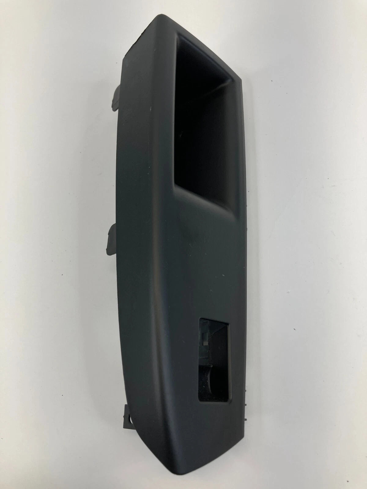 2011-2016 CHEVROLET CRUZE REAR LEFT SIDE WINDOW SWITCH COVER BEZEL 877569434