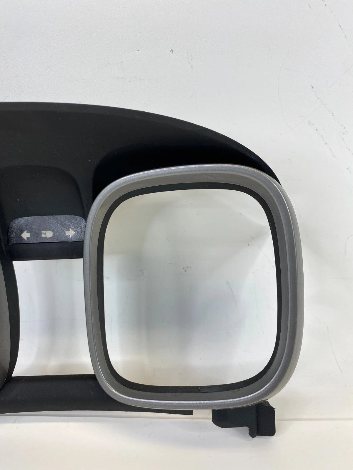 2013-2015 CHEVY MALIBU FRONT DASH SPEEDOMETER CLUSTER BEZEL OEM FACTORY AKY87368