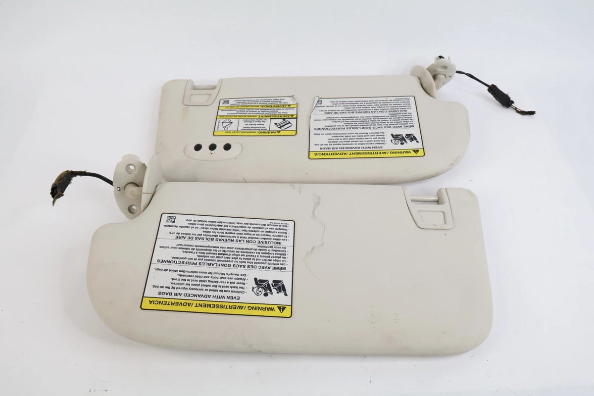 2013-2019 FORD ESCAPE DRIVER & PASSENGER SUNVISOR SHADE SET W MIRROR LIGHTED OEM