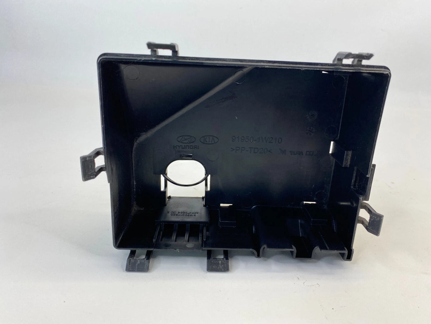2012 2013 KIA RIO 1.6L LOWER FUSE RELAY BOX FUSEBOX COVER 91950-1W210 OEM