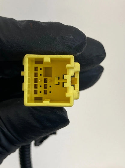 2011-2015 HYUNDAI SONATA FRONT RIGHT SIDE SEAT BELT BUCKLE RECEPTABLE OEM