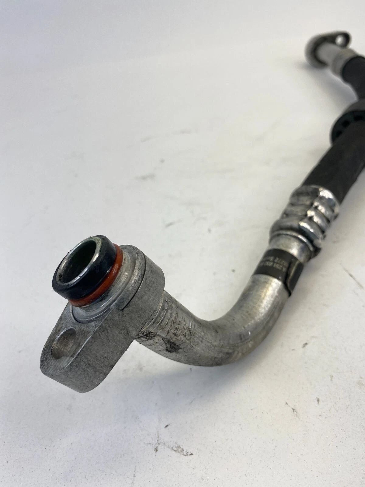 2006-2012 MERCEDES-BENZ R350 AC REFRIGERANT SUCTION HOSE LINE A2518300815 OEM