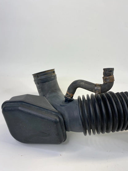 11-14 HYUNDAI SONATA 2.4L AT AIR CLEANER INTAKE DUCT HOSE TUBE OEM 28130-3Q160