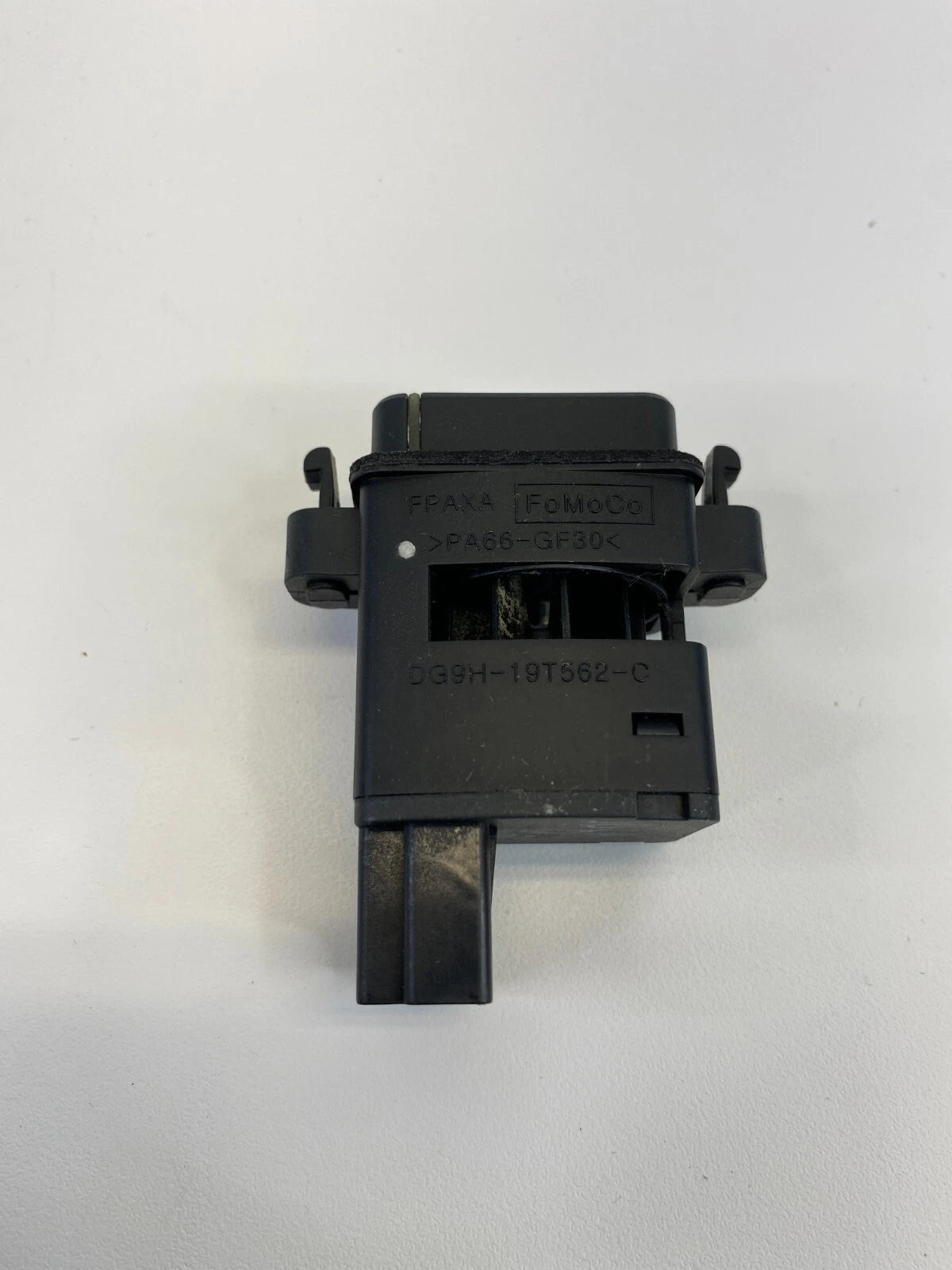 2013-2016 FORD FUSION CABIN HVAC AIR TEMPERATURE SENSOR RELAY DG9H-19T562-C OEM