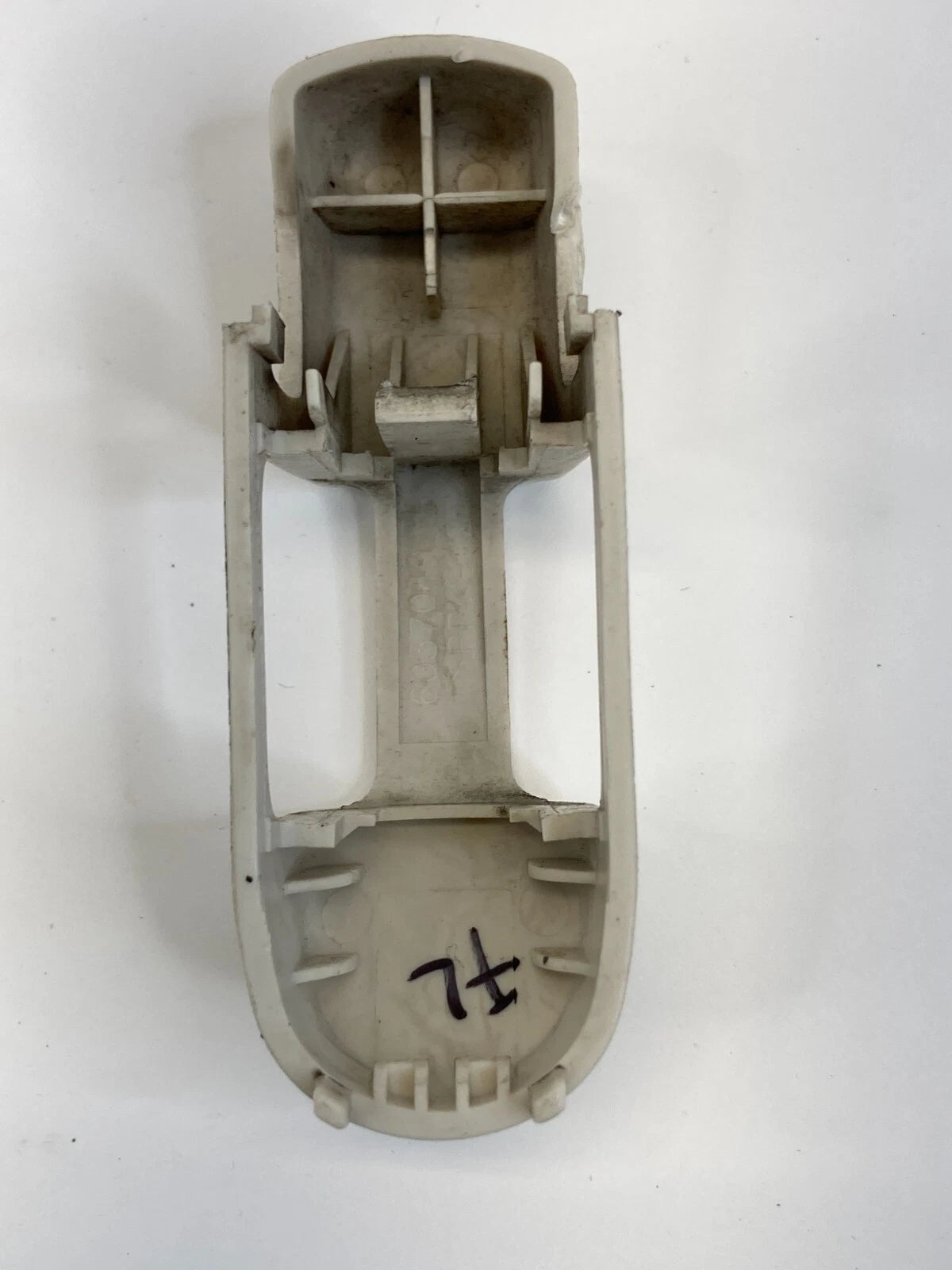2008-2012 FORD ESCAPE LEFT SEAT BELT UPPER SLIDE HANDLE BOLT TRIM COVER 6057049