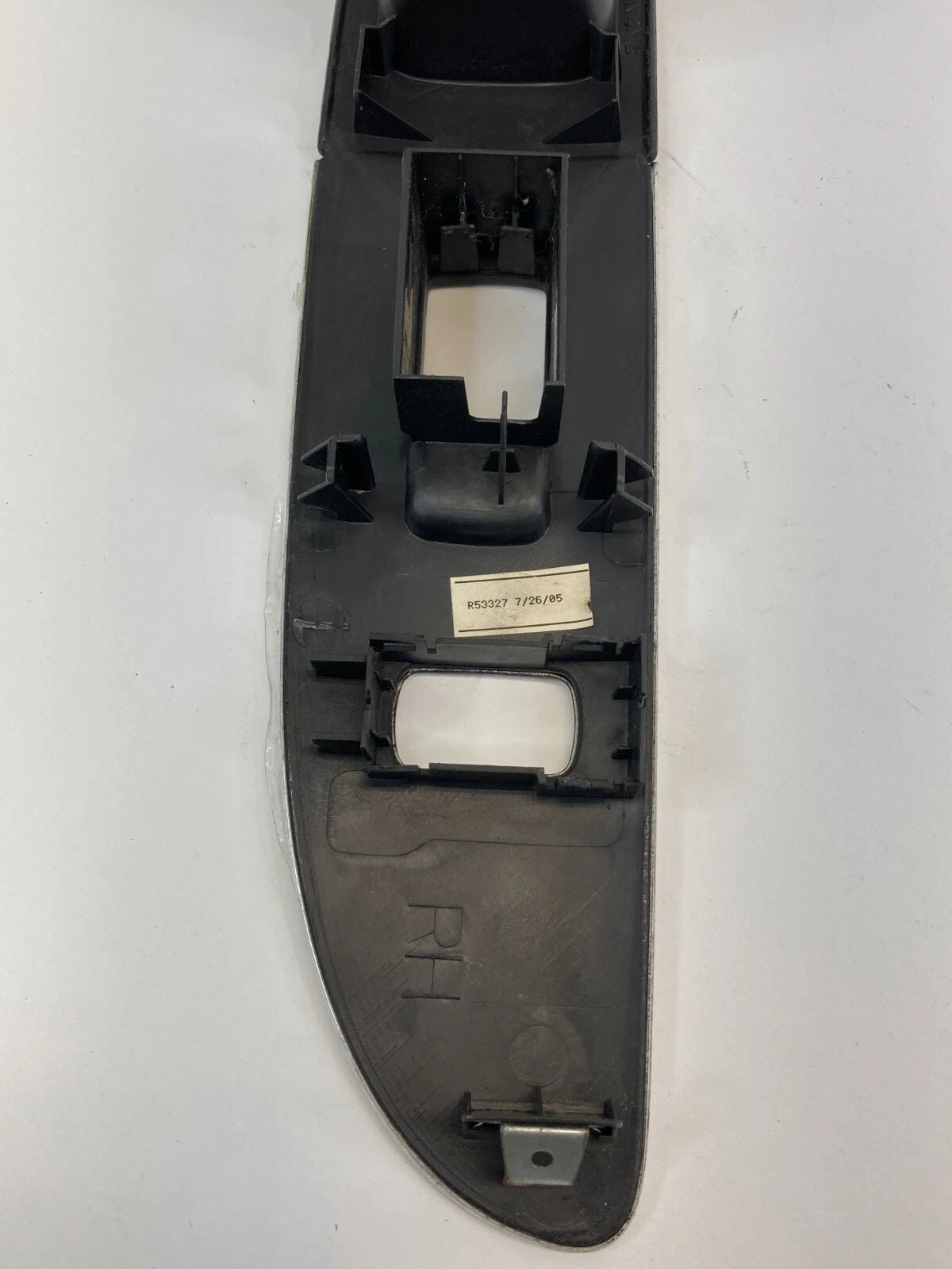 2005 2006 BUICK TERRAZA FRONT RIGHT DOOR WINDOW SWITCH COVER TRIM BEZEL 15196150