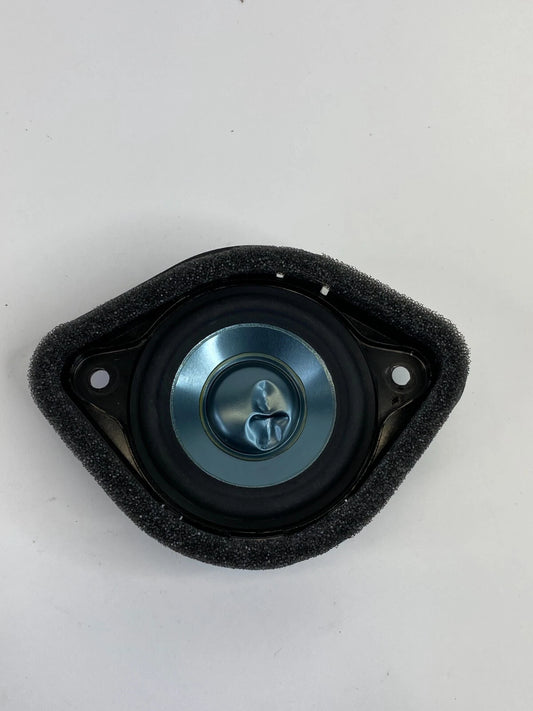 2006-2011 MERCEDES-BENZ ML350 REAR RIGHT SIDE DOOR TWEETER SPEAKER A1648201502