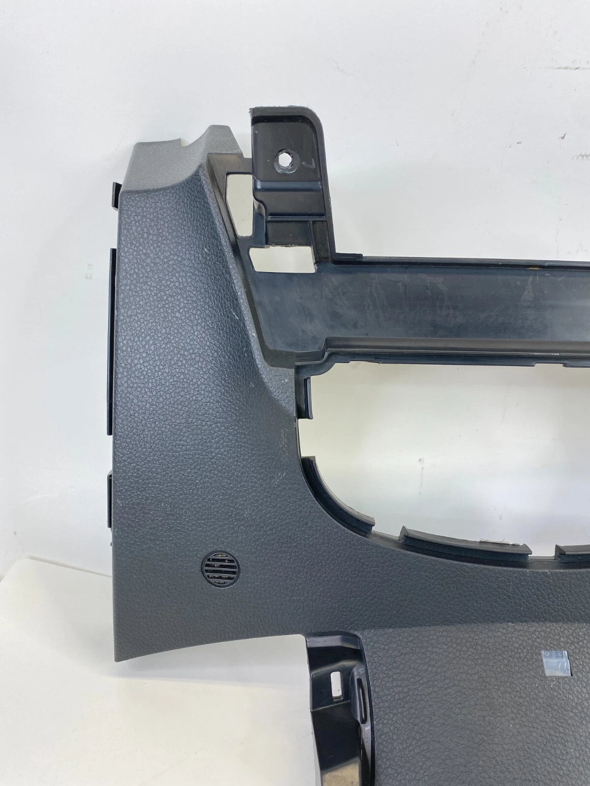 2013-2019 HYUNDAI SANTA FE DASH CENTER PANEL COVER BEZEL TRIM 84770-2W000 OEM