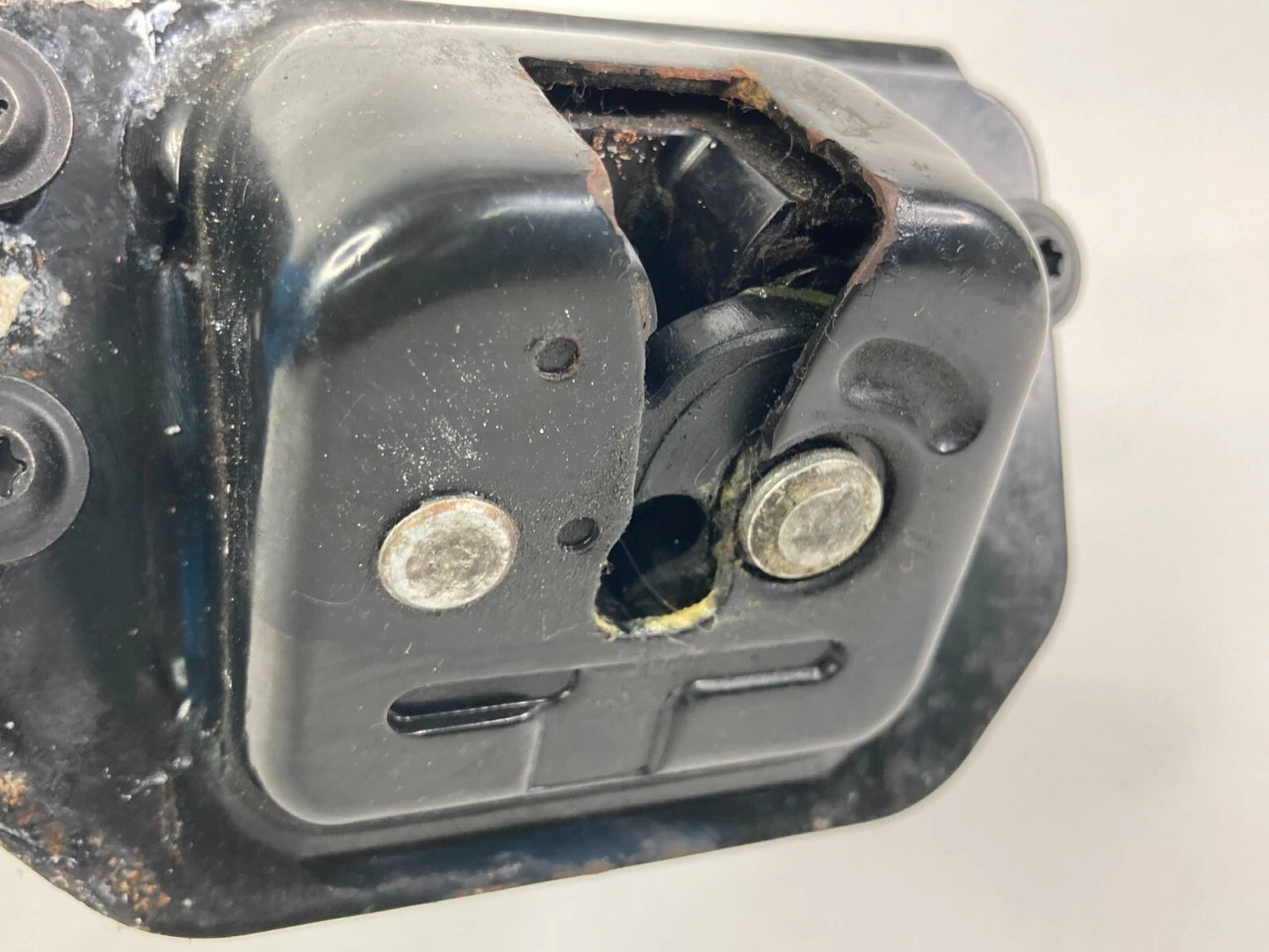 2010-2012 LINCOLN MKT POWER LIFTGATE HATCH LOCK LATCH LIFT ACTUATOR D76-61372-B