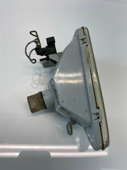 2000-2004 FORD FOCUS RIGHT PASSENGER SIDE FOG LIGHT LAMP YS4X-15K201B OEM