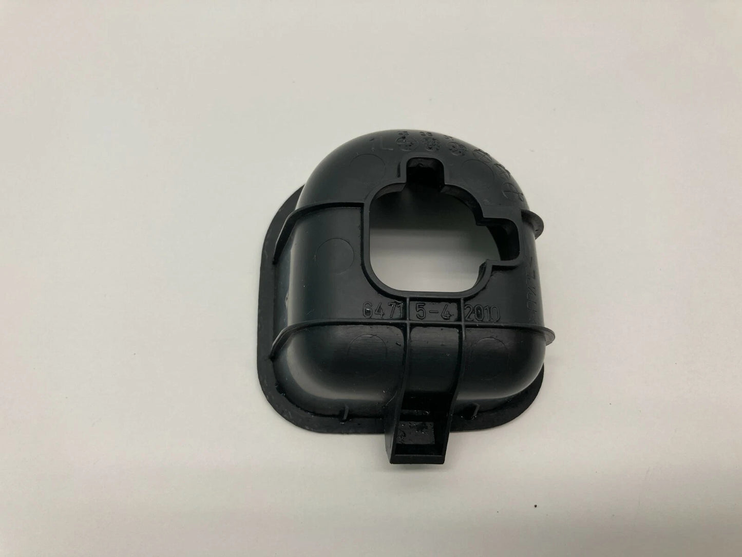 06-12 TOYOTA RAV4 REAR DOOR TAILGATE TRUNK TRIM CAP COVER LEFT 64715-42010