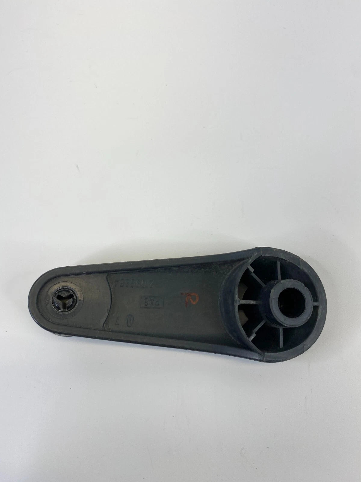 1998-2004 CHEVROLET S10 RIGHT SIDE MANUAL WINDOW HAND CRANK HANDLE 21096854
