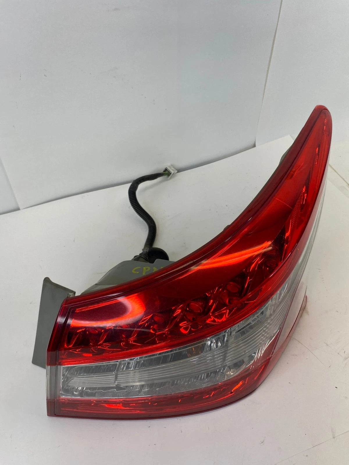 2013-2015 NISSAN SENTRA RIGHT PASSENGER OUTER TAILLIGHT TAIL LAMP OEM FACTORY