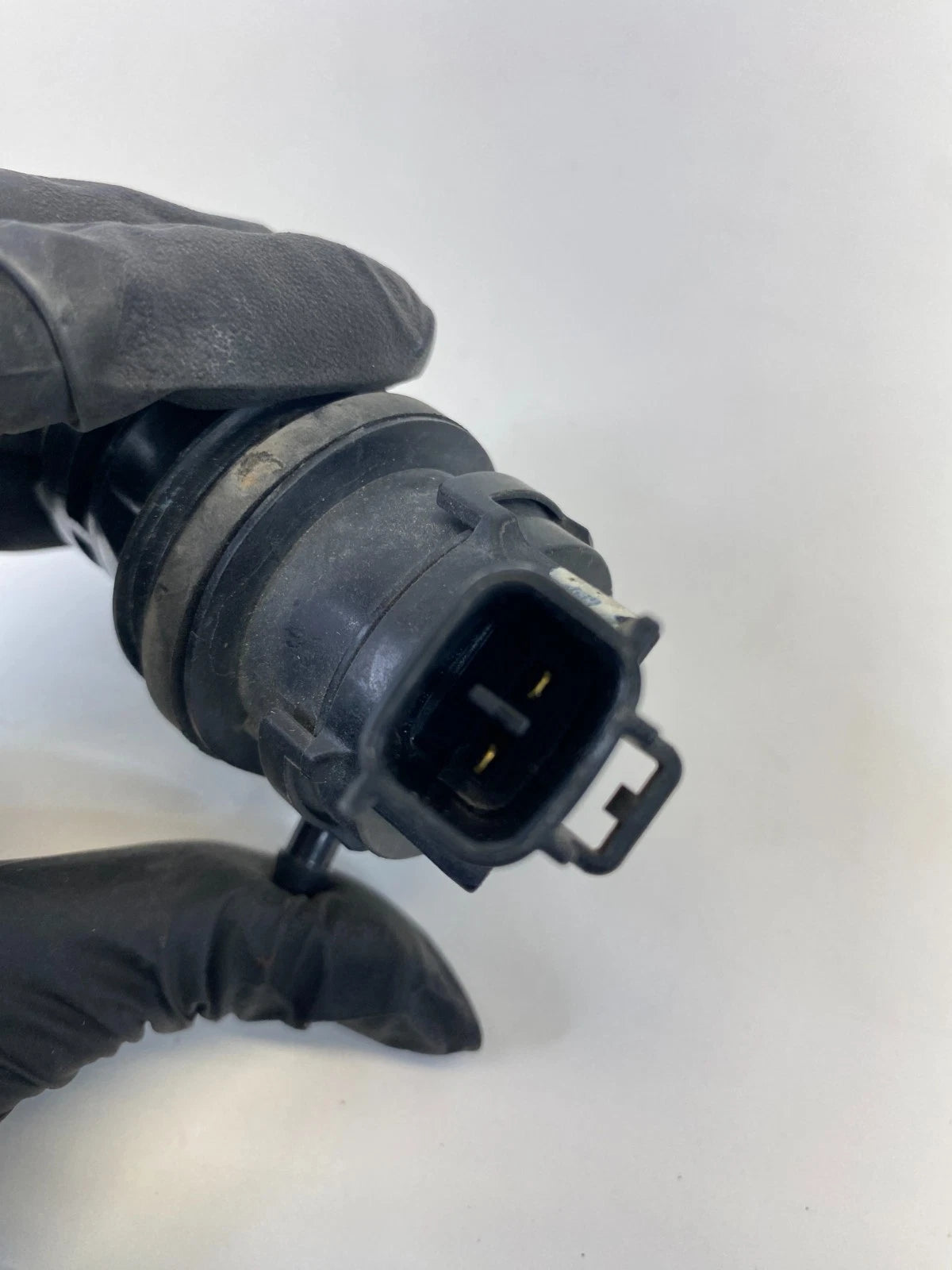 2014-2019 TOYOTA COROLLA WINDSHIELD WASHER PUMP MOTOR ASSEMBLY 85330-60190 OEM