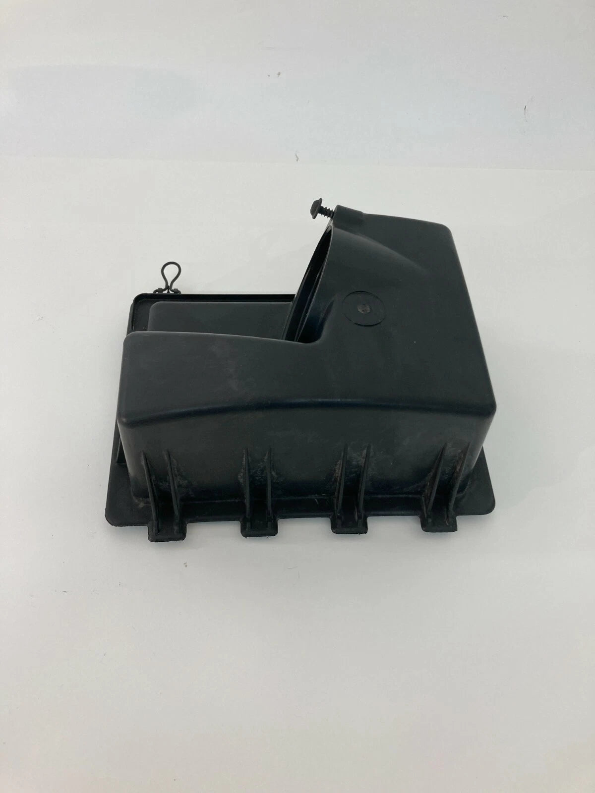 2006 2007 BUICK RENDEZVOUS TERRAZA 3.5L V6 AT AIR CLEANER FILTER BOX CAP COVER