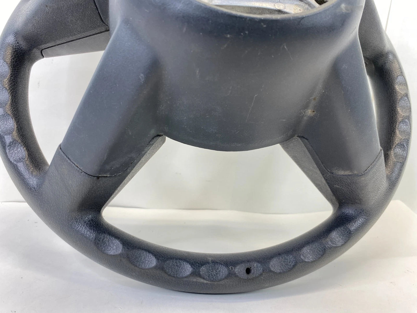 05 06 07 08 09 10 CHRYSLER 300 STEERING WHEEL WITHOUT CONTROLS 0UV201DVAD OEM